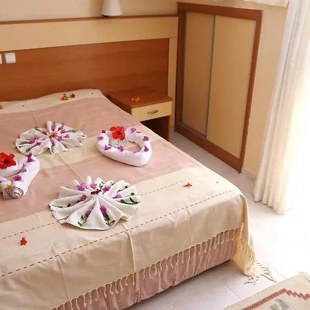 Club Turkuaz Garden Adult Only פאטהיה